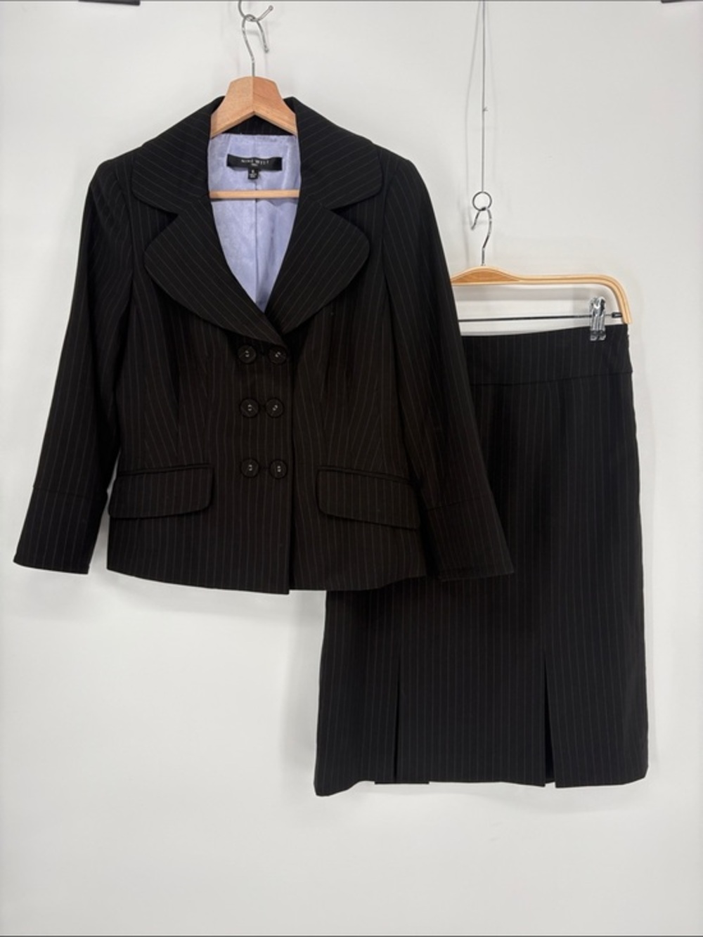 👛 NW 6 suitBlack purple Pinstripe Skirt Suit